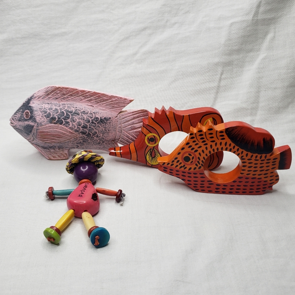 Wooden Caribbean Fish And Beaded Curacao Key Chain